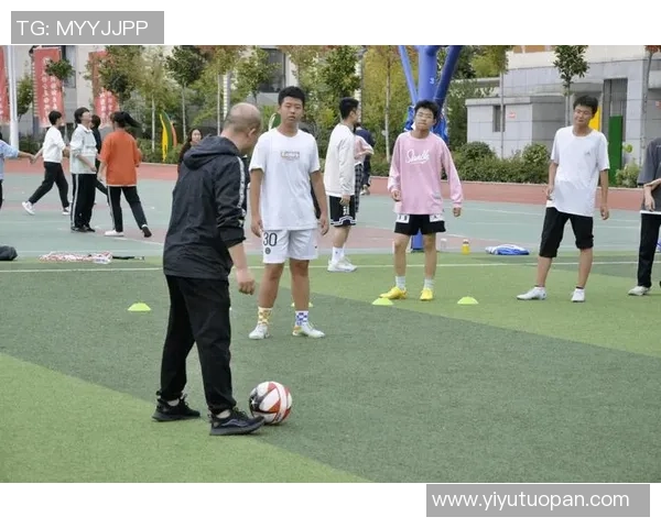 宝鸡球星足球:打造地方足球特色培养体系助力青少年发展 宝鸡球星足球:打造地方足球特色培养体系助力青少年发展