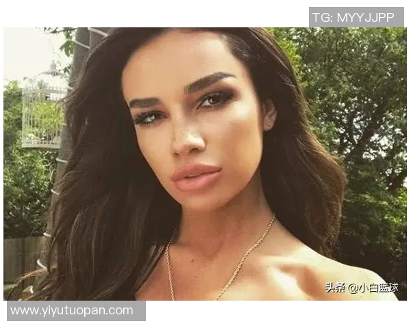 盘点世界足球巨星妻子美照揭秘场外另一种风采 盘点世界足球巨星妻子美照揭秘场外另一种风采