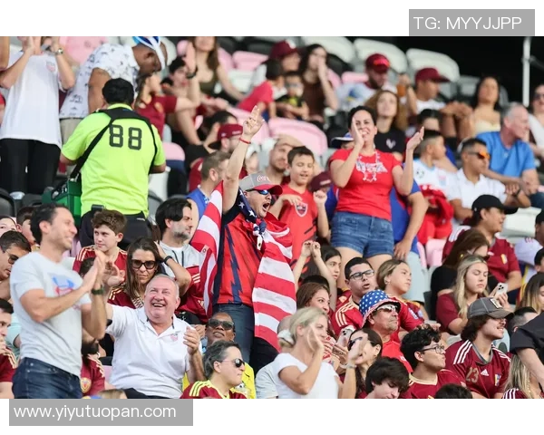 足球小孩挑战球星技艺一幕惊艳全场世界冠军也被戏耍